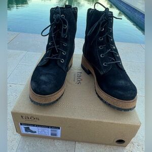 Taos Footwear Black Rugged Boots